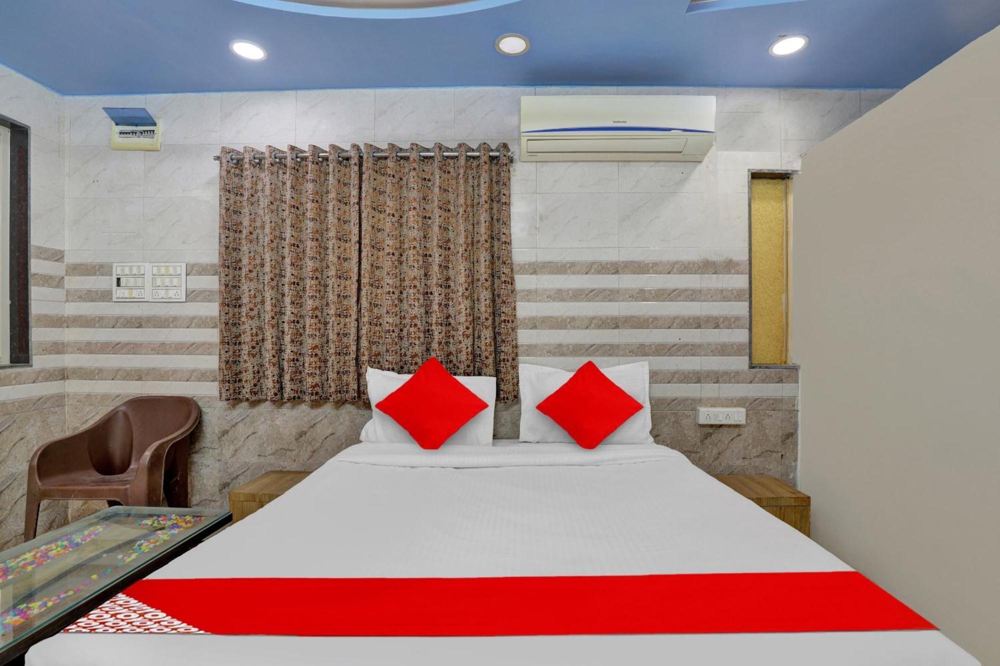 Pop Hotel Dk Guest House Amhedabad Dış mekan fotoğraf